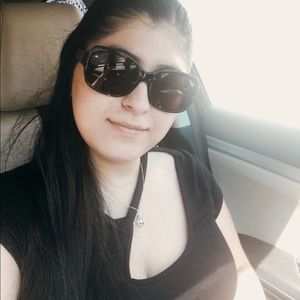 Meet your Posher, Victoria